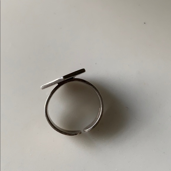 Sterling Silver ring - Picture 3 of 3